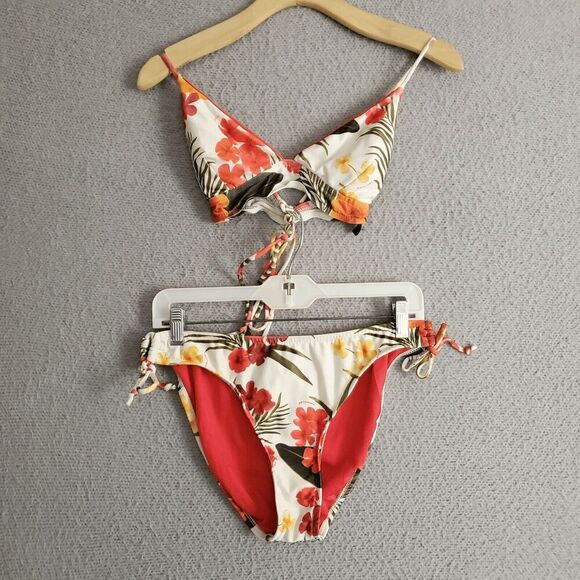 Guess Women's USA Made Hibiscus Bikini Set  Strappy String Bikini Large - Picture 9 of 10